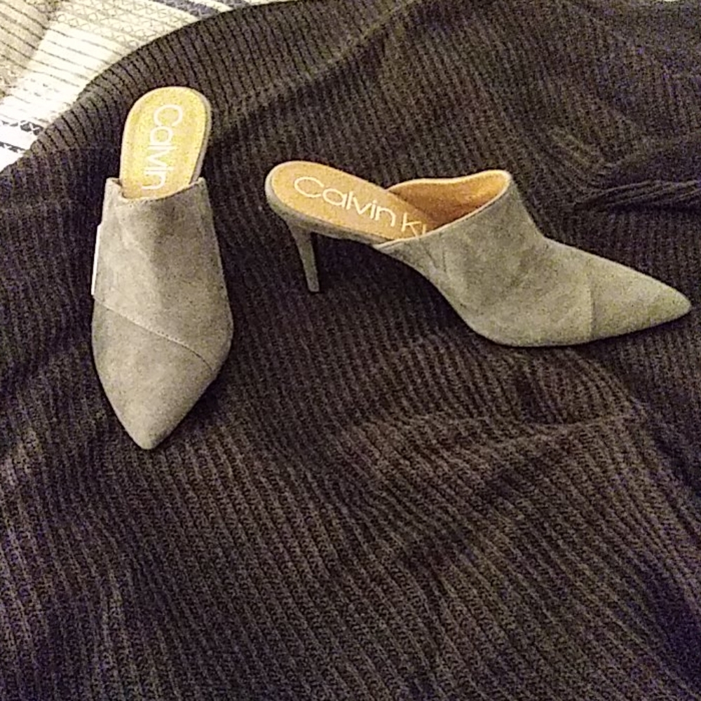 Calvin klein sexy gray suede mule 9.5 shoes